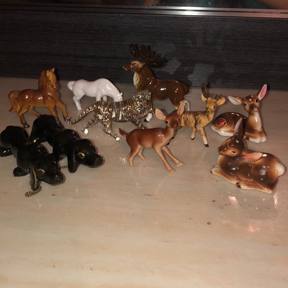 Animal figurines